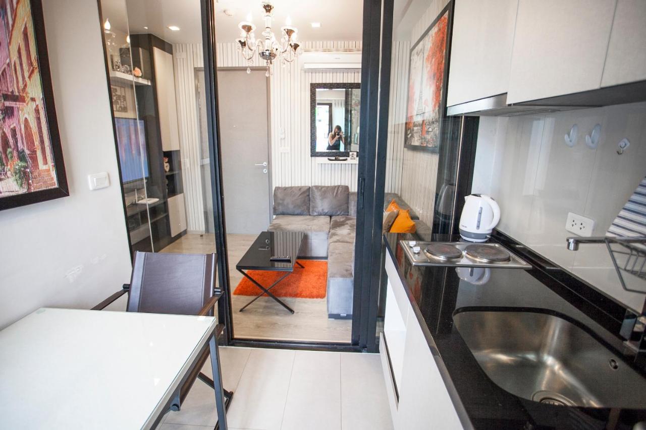 The Base Central Apartments Pattaya Exterior photo