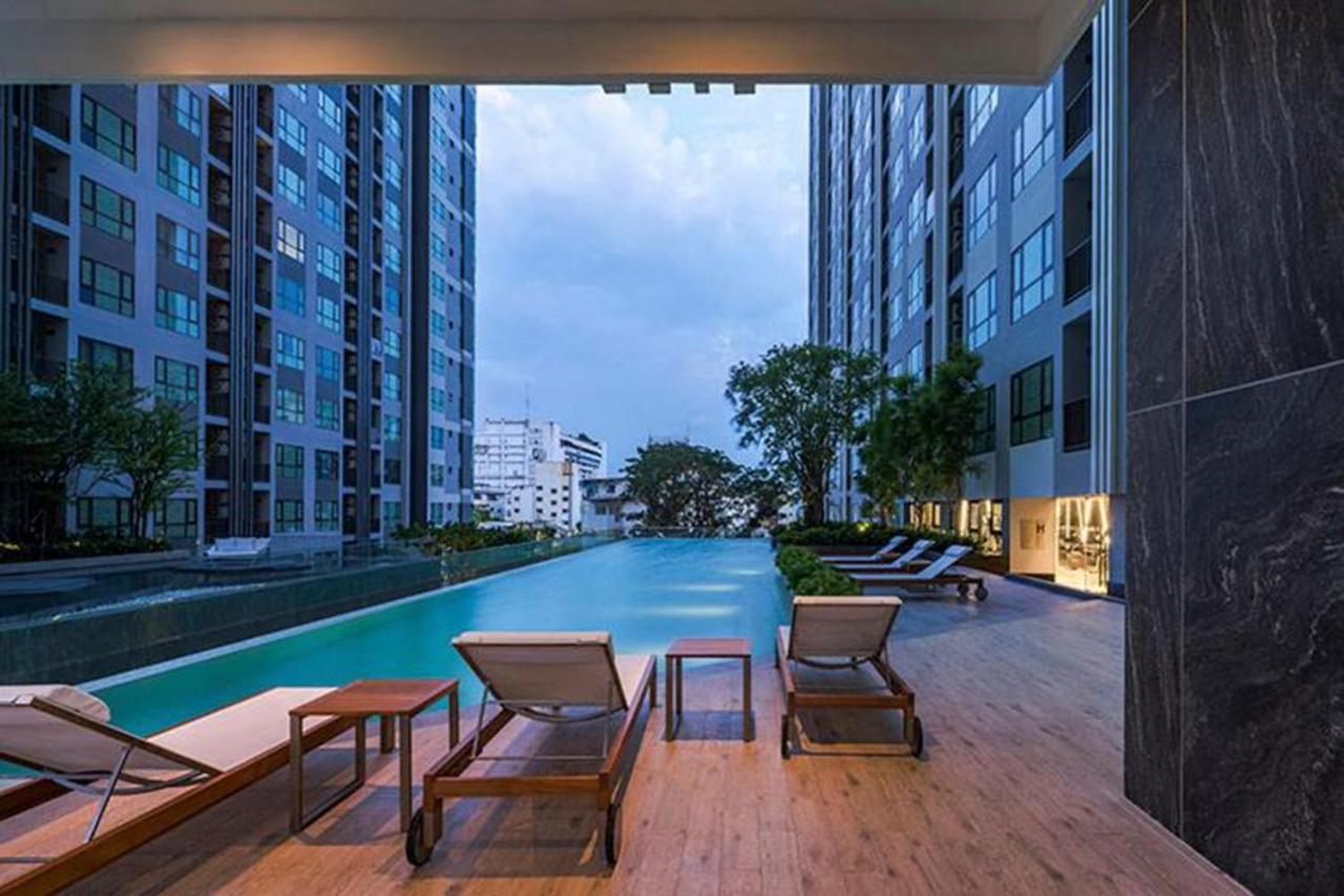 The Base Central Apartments Pattaya Exterior photo