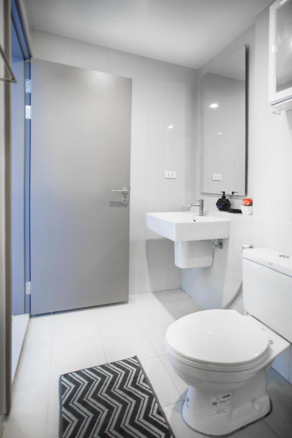 The Base Central Apartments Pattaya Exterior photo