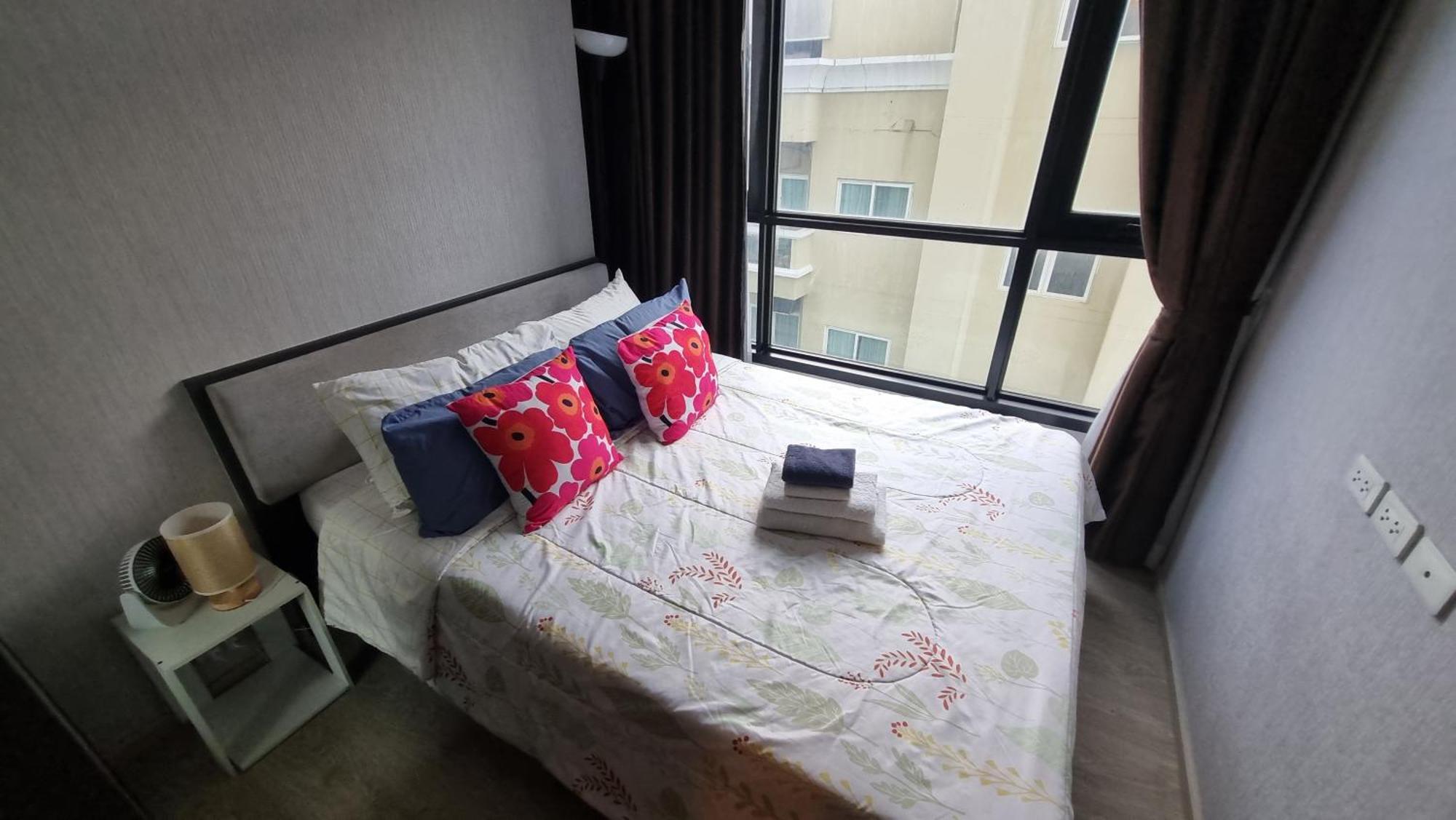 The Base Central Apartments Pattaya Exterior photo
